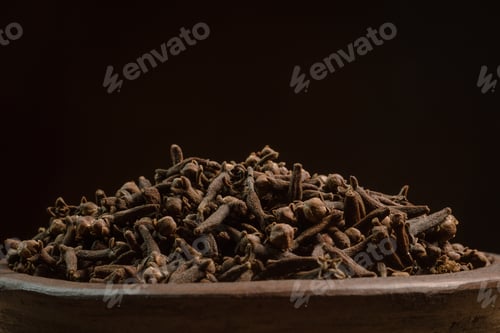 Preview: Spices and herbs of dry clove (syzygium aromaticum)