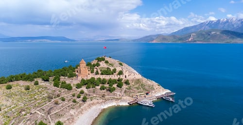 Preview: Akdamar Island in Van Lake. The Armenian Cathedral Church of the Holy Cross - Ahtamara - Turkey