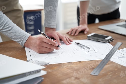 Preview: Japanese architects at a casual office meeting