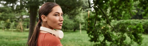 Preview: Inspiring yoga teacher practices mindfulness in a serene park on a sunny afternoon