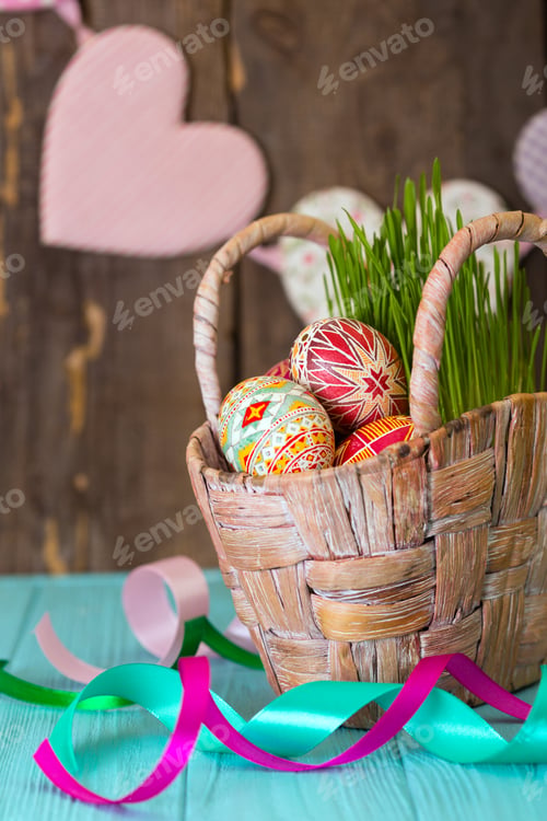 Preview: the happy easter