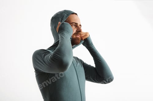 Preview: Man in thermal baselayer wear ninja suit set