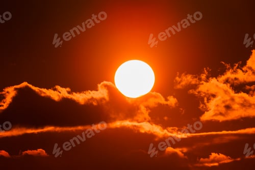 Preview: Heatwave hot sun. Climate Change. Global Warming