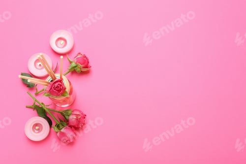 Preview: Diffuser, candles and roses on pink background