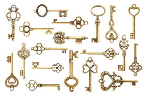 Preview: Set of vintage golden skeleton keys isolated on white background