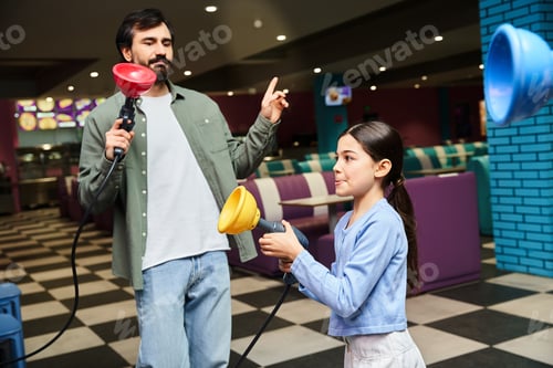 Preview: A strike of joy: father and daughters bond