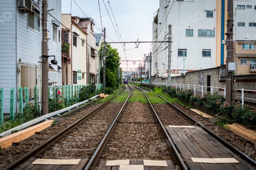 Preview: Local trolly train running between homes in Tokyo