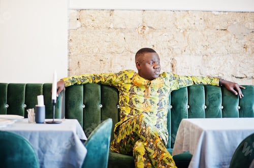 Preview: Friendly afro man