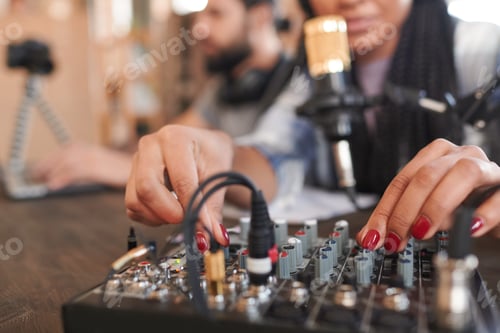 Preview: Adjusting Sound Settings Close-up