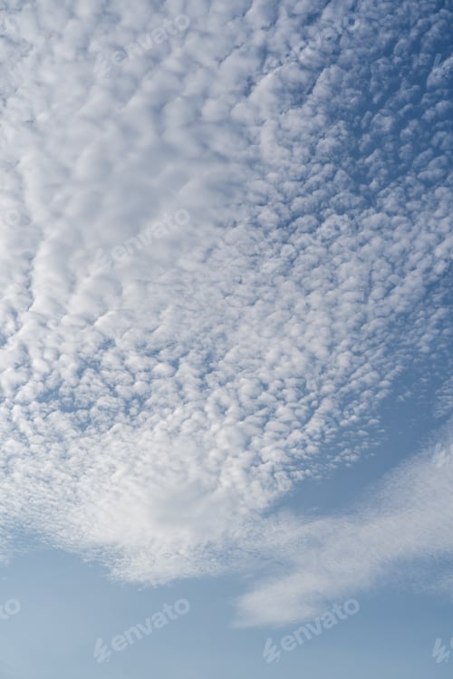 Preview: Natural background with blue sky and white clouds.