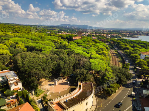 Visualização: Top view of the city and the promenade located in Castiglioncello in Tuscany. Italy, Livorno