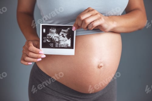 Preview: Beautiful pregnant woman