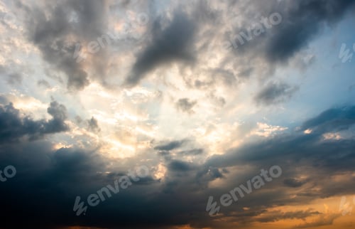Preview: sun rise and sun set sky with cloud on a cloudy day.