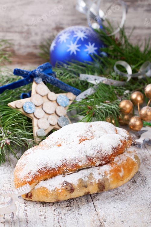 Preview: Traditional Christmas Stollen