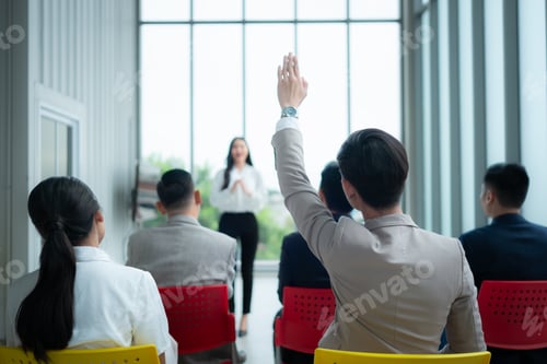 Preview: A group of business people organizes a seminar. Discuss the success of doing business