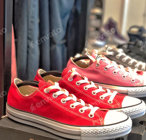 Preview: Footwear
Lace-up sneakers
Red
Pink
Sporty
Fashionable
Style
Comfort
Nominated💗