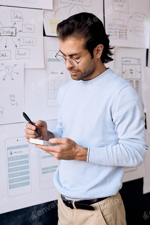 Preview: Writing down ideas on sticky note
