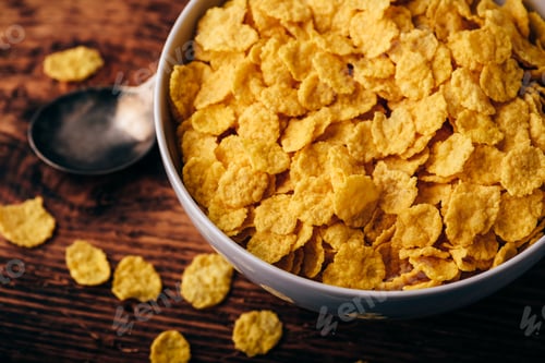 Preview: White bowl of corn flakes