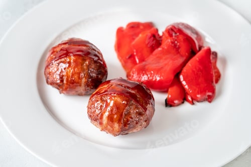 Preview: Bacon wrapped meatballs
