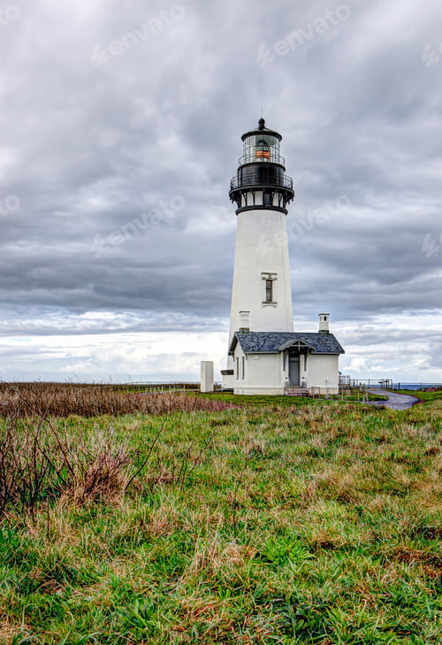 Preview: Scenic Yaquina lighthouse.