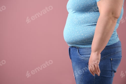 Preview: Overweight woman on color background