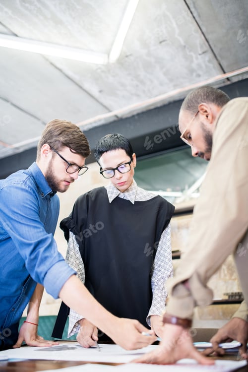 Preview: Business team at work