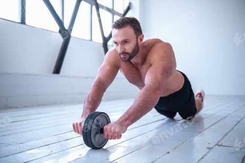 Preview: Man working out