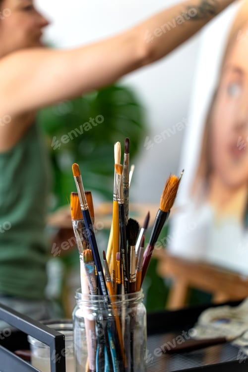 Preview: Brushes from a modern art and painting studio