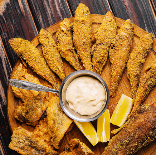 Preview: fried red mullet fish on wooden board