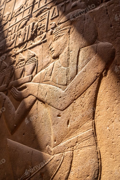 Preview: Detail of beautiful natural light on an ancient egyptian drawings inside the Luxor Temple