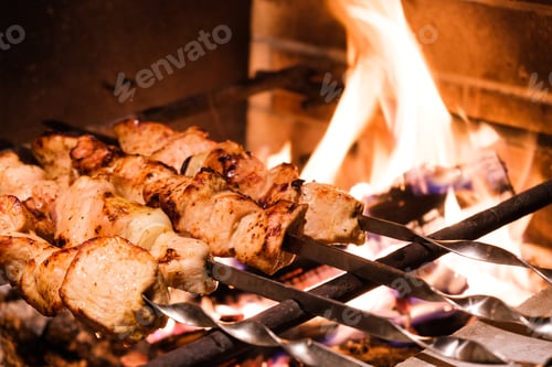 Preview: Turkey kebab on the grill closeup