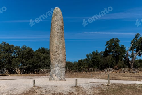 Preview: Menhir. Menir da Meada 250922-7841
