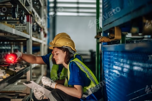 Preview: Warehouse staff scan, tag, verify automotive items using handheld device, ensuring precise shipment