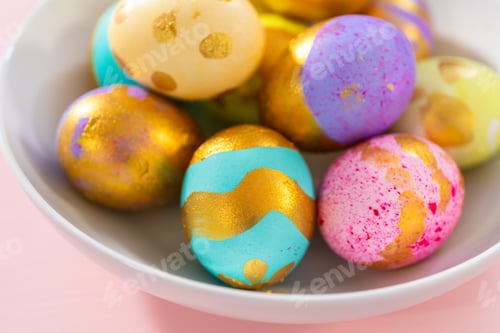 Preview: Easter eggs