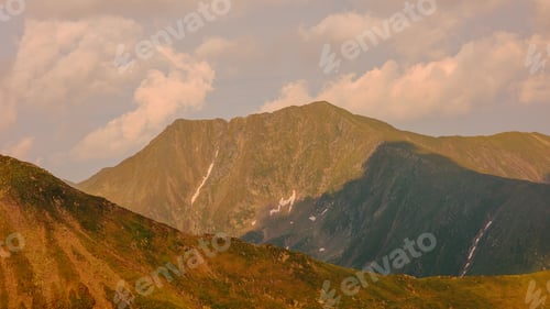 Preview: Summit Splendor Fagaras Mountains in Breathtaking Wallpaper