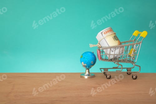Preview: Global Investment Concept with Shopping Cart and Globe