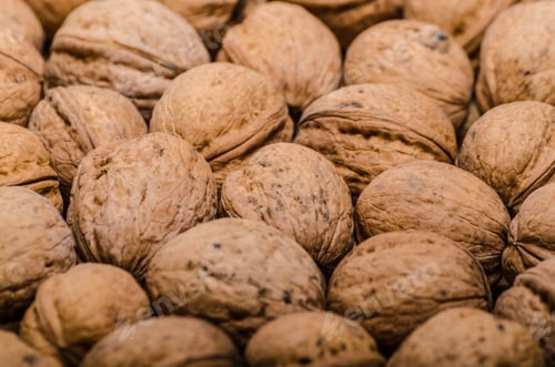 Preview: Walnuts product photography