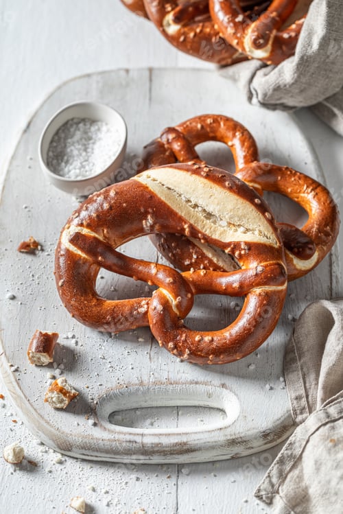 Preview: Traditional pretzels freshly baked with salt at home