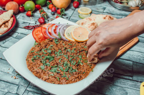 Preview: Eating Seekh kabab Fry