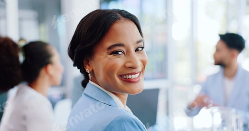 Vista previa: Happy woman, portrait or internship in office meeting, boardroom training or diversity teamwork col