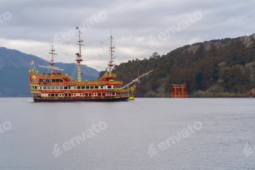Preview: Hakone pirate ship or boat, Hakone Jinja Heiwa no Torii in Hakone old town, Kanagawa in Japan.q