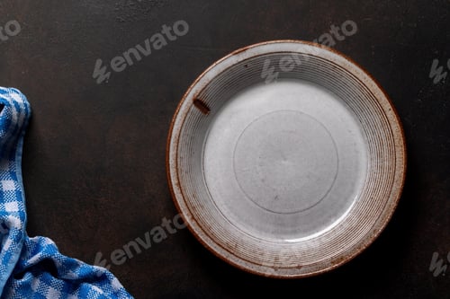 Preview: Mockup for a delicious meal. Empty plate on a table