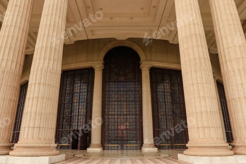 Preview: Basilica of Our Lady of Peace in Yamoussoukro Ivory Coast showcases impressive architecture