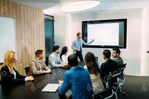 Preview: Picture of business meeting in conference room