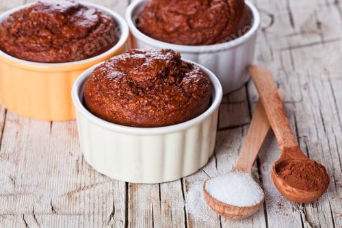 Preview: fresh baked browny cakes, sugar and cocoa powder