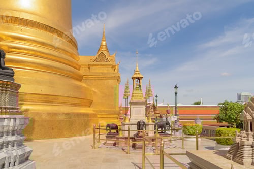 Preview: Golden pagoda at Temple of the Emerald Buddha in Bangkok, Thailand. Wat Phra Kaew and Grand palace