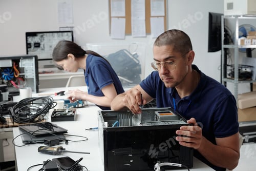Preview: Fixing Computer Hardware in Technology Workshop