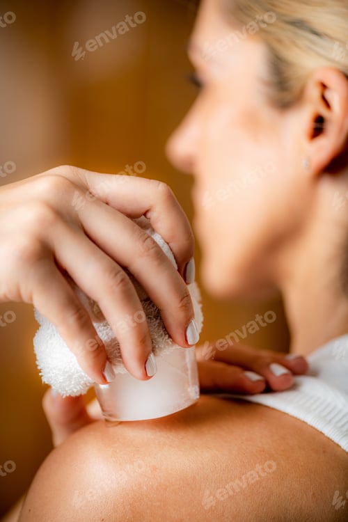 Preview: Shoulder Cryotherapy Ice Massage.