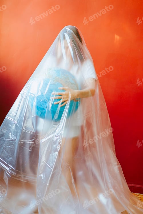 Preview: environmental disaster, the problem of plastic pollution of the entire earth and the oceans