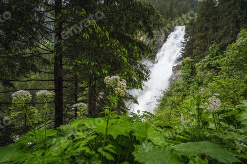 Preview: Top of Grawa Waterfall with view to Stubai Valley, Tyrol, Austria